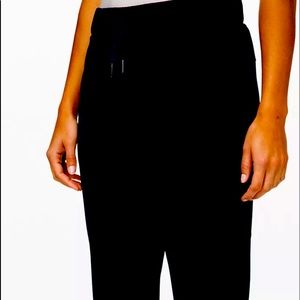 Lululemon on the fly Joggers